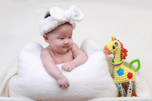 焦作宝宝几个月翻身